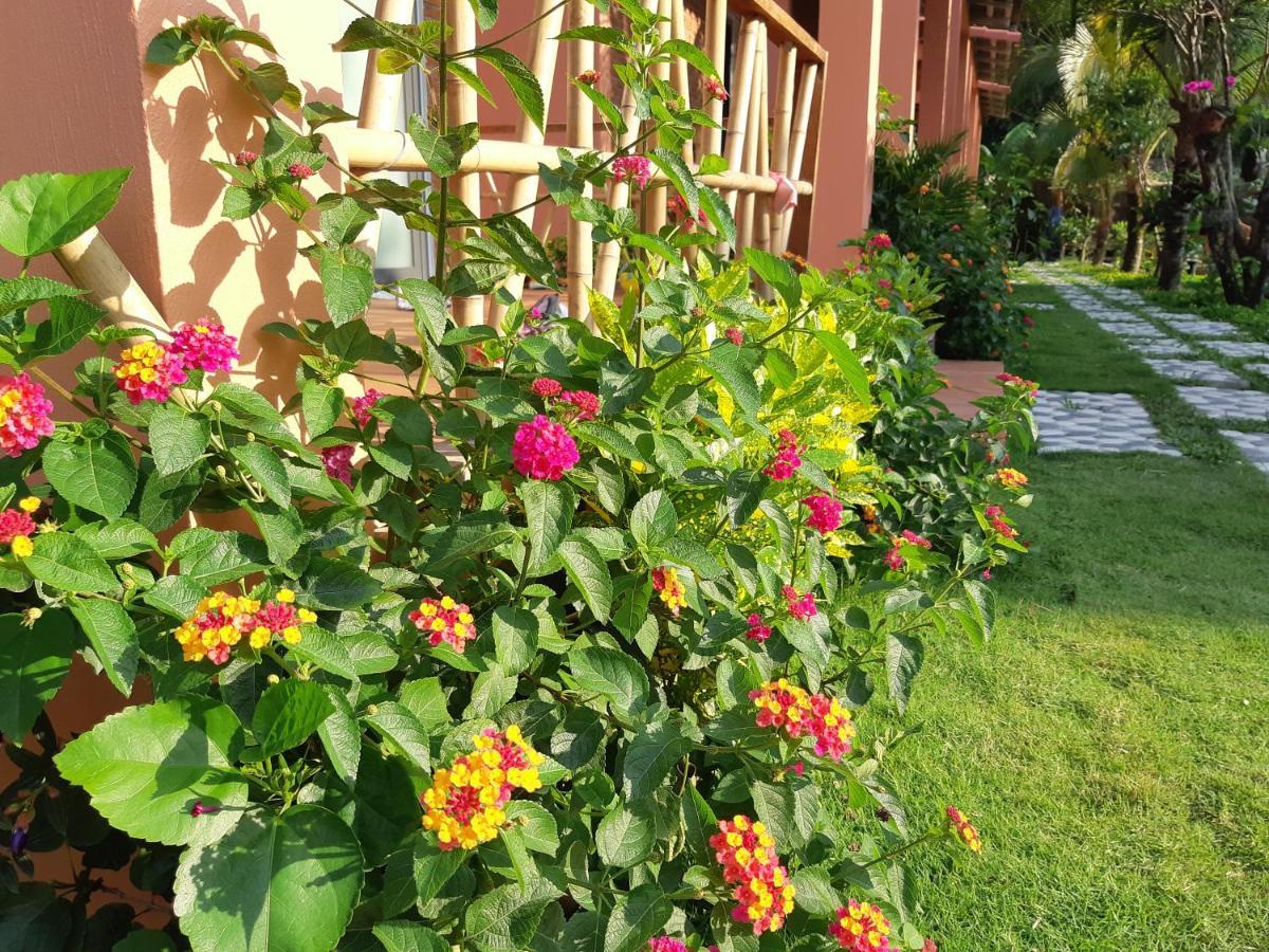 Anan Boutique Bungalows With Private Kitchen 두옹 동 외부 사진